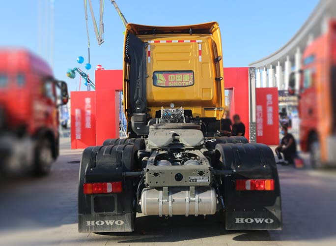 Sinotruk HOWO heavy-duty truck 6X4 tractor truck TH7 460HP